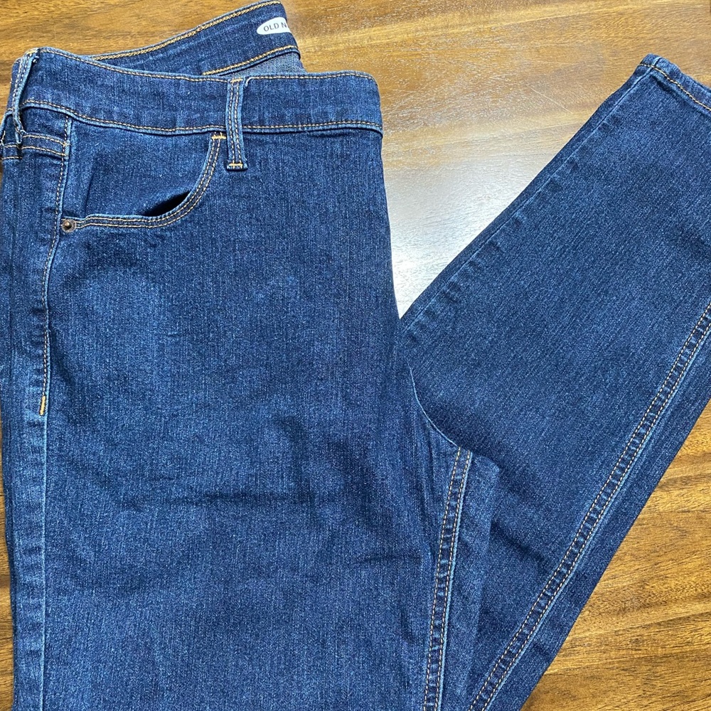 Old Navy Women’s Super Skinny Jeans